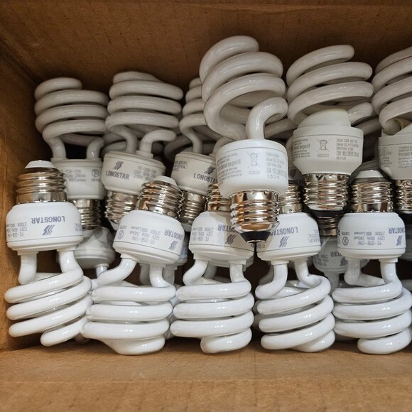 SET OF 2 LONGSTAR 13 WATT, 2700K & 900 LUMEN SPIRAL COMPACT FLUORESNT LIGHT BULB - Picture 6 of 7